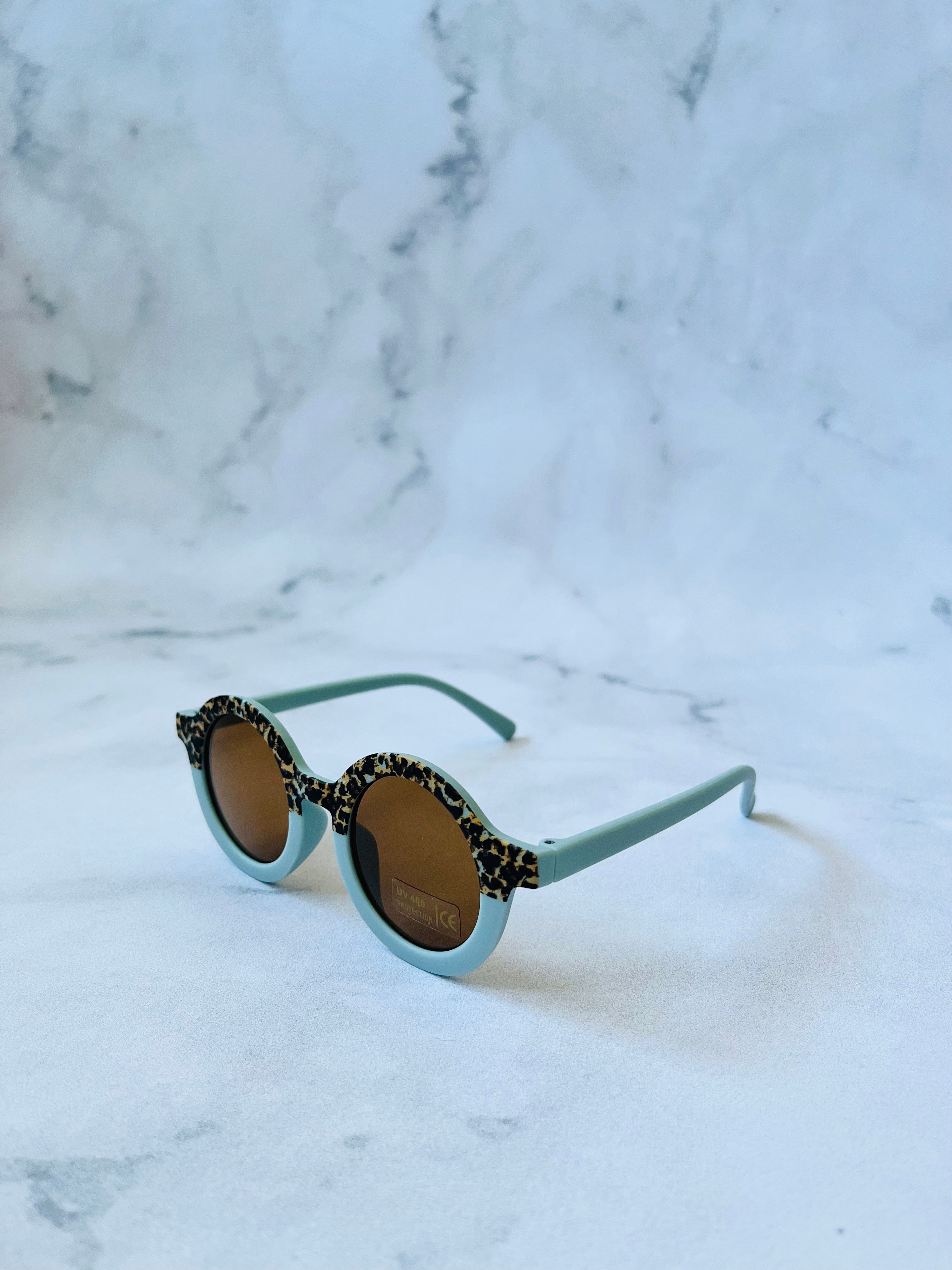 Luna Rose Round Two Tone Sunglasses Leopard / Blue