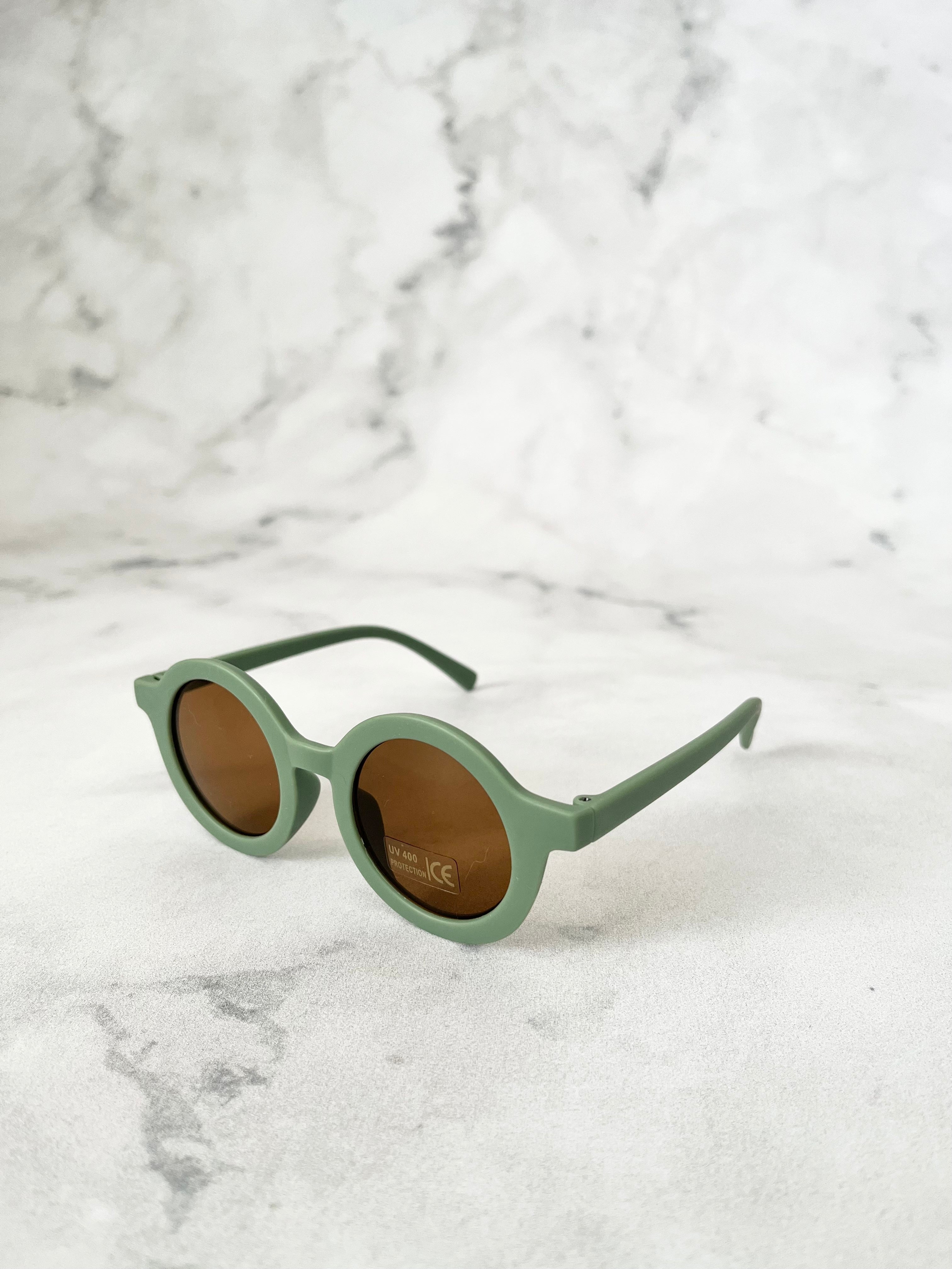 Luna Rose Round Matte Sunglasses Matte Green