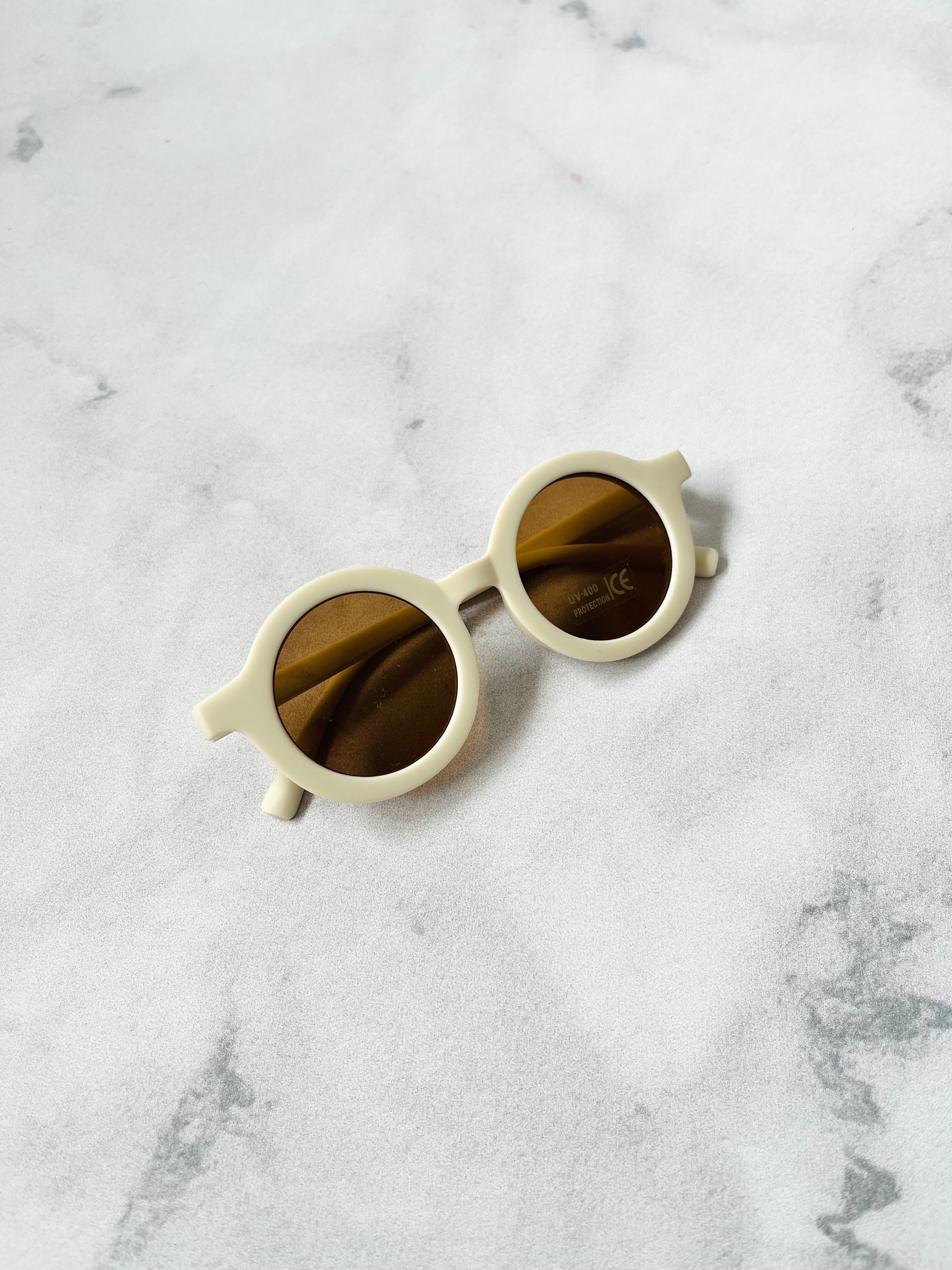 Luna Rose Round Matte Sunglasses Off White