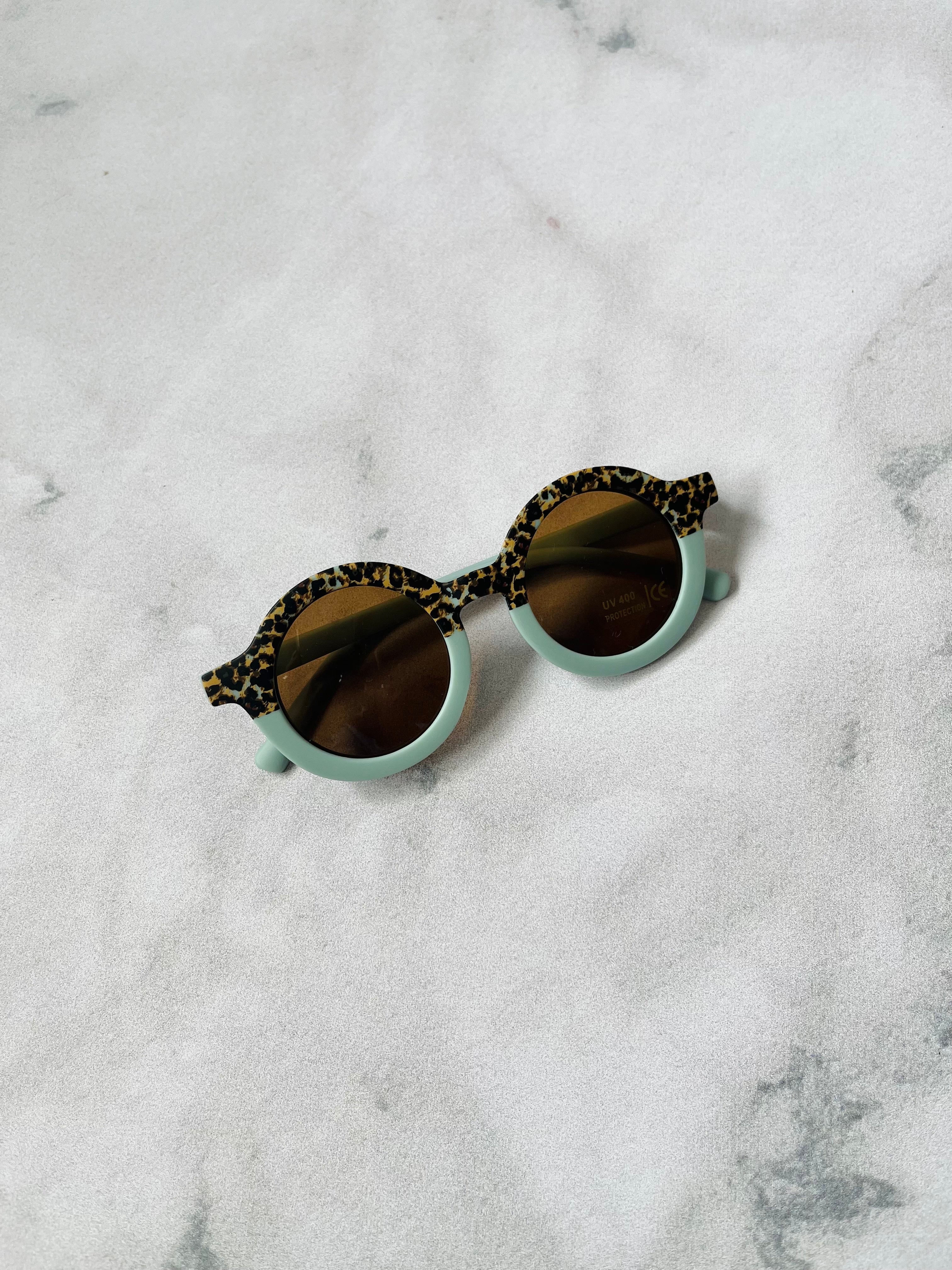 Luna Rose Round Two Tone Sunglasses Leopard / Blue